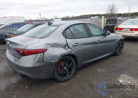 2020 Alfa Romeo Giulia Ti Awd z USA, uszkodzony, nr VIN ZARFANBN7L7633075